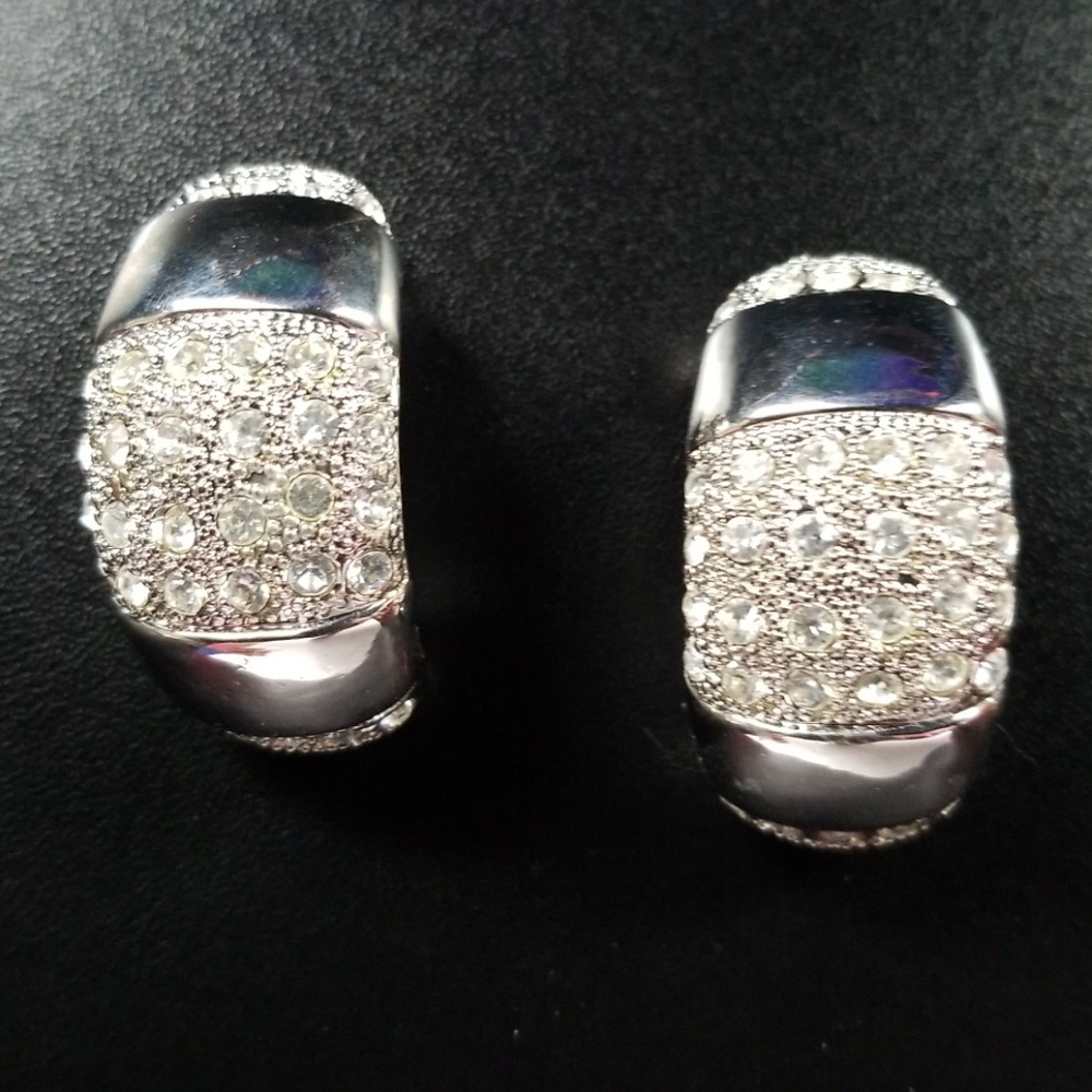 Fashion | Silver Clip Fashion Earrings